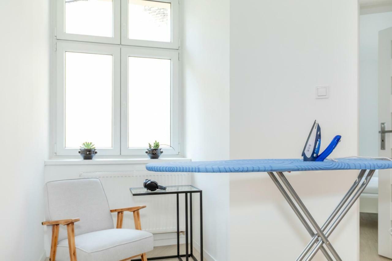 Apartment Garbary By Renters Poznan