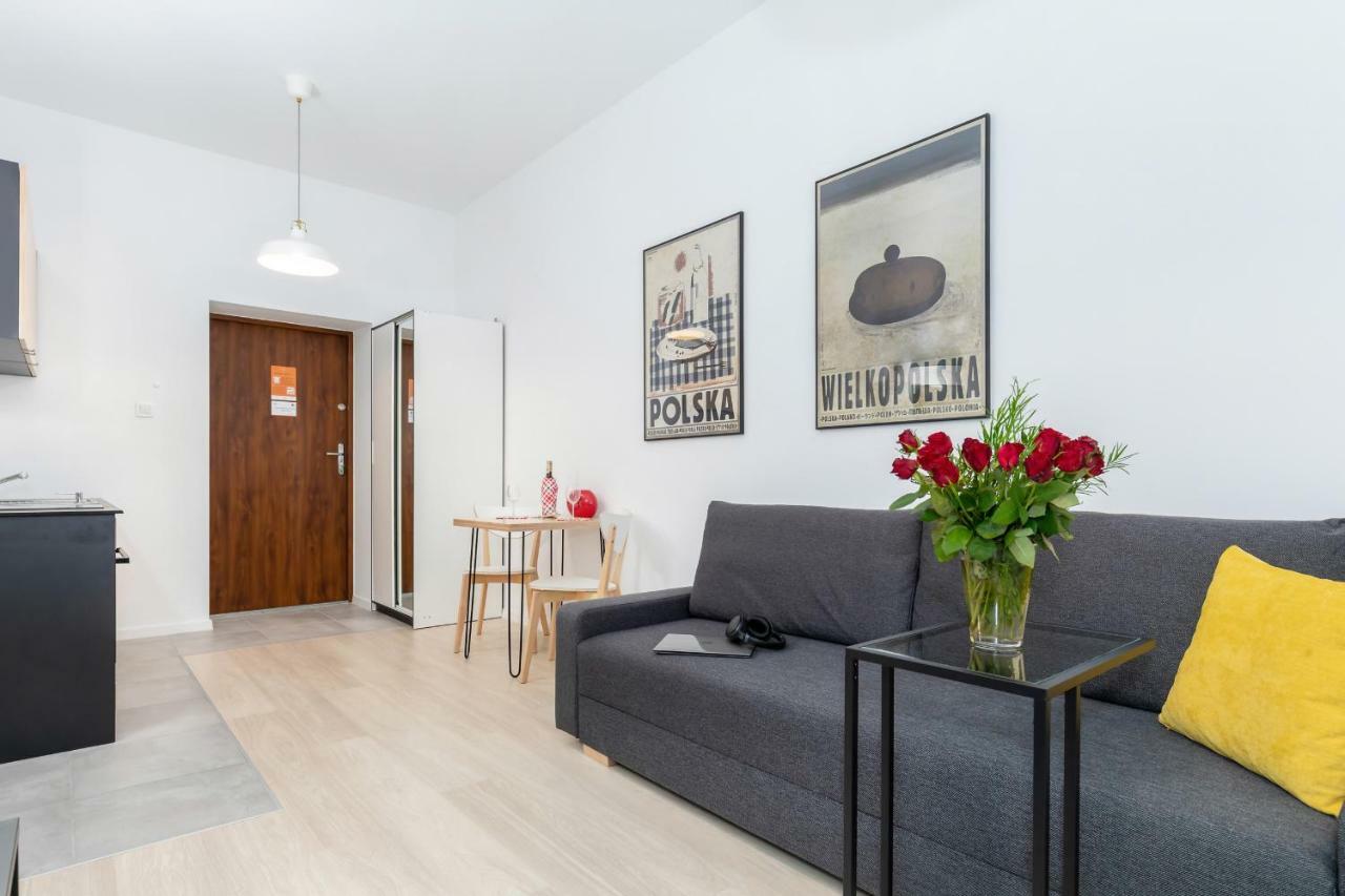 Apartment Garbary By Renters Poznan